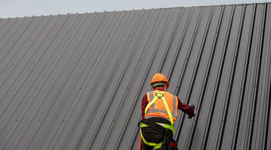 Professional Flat Roofing Installation in Cromwell, IN
